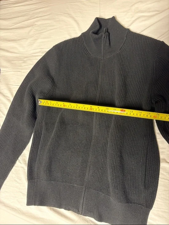 Uniqlo Black Knit Zip Up Sweater Small NWOT - Picture 4 of 6